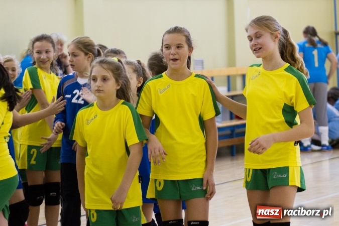 Zdjęcie w galerii na portalu naszraciborz.pl: 4. Turniej Piłki Ręcznej Dziewcząt Młodszych w Pietrowicach Wielkich wiadomości z regionu