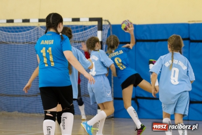 Zdjęcie w galerii na portalu naszraciborz.pl: 4. Turniej Piłki Ręcznej Dziewcząt Młodszych w Pietrowicach Wielkich wiadomości z regionu