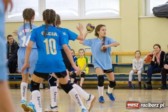 Zdjęcie w galerii na portalu naszraciborz.pl: 4. Turniej Piłki Ręcznej Dziewcząt Młodszych w Pietrowicach Wielkich wiadomości z regionu