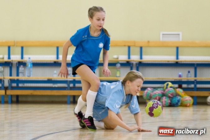 Zdjęcie w galerii na portalu naszraciborz.pl: 4. Turniej Piłki Ręcznej Dziewcząt Młodszych w Pietrowicach Wielkich wiadomości z regionu