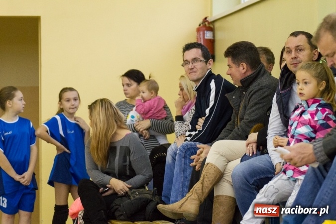 Zdjęcie w galerii na portalu naszraciborz.pl: 4. Turniej Piłki Ręcznej Dziewcząt Młodszych w Pietrowicach Wielkich wiadomości z regionu