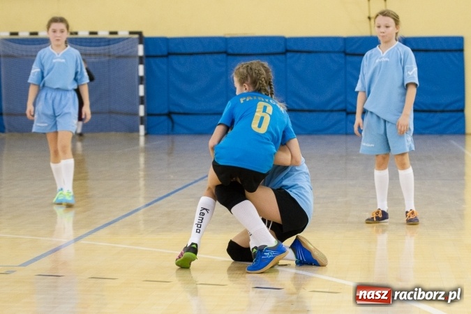 Zdjęcie w galerii na portalu naszraciborz.pl: 4. Turniej Piłki Ręcznej Dziewcząt Młodszych w Pietrowicach Wielkich wiadomości z regionu