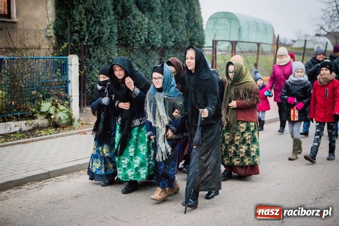 Zdjęcie w galerii na portalu naszraciborz.pl: Św. Marcin zawitał do Krzanowic wiadomości z regionu