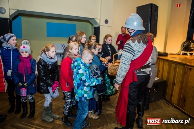 Zdjęcie w galerii na portalu naszraciborz.pl: Św. Marcin zawitał do Krzanowic wiadomości z regionu