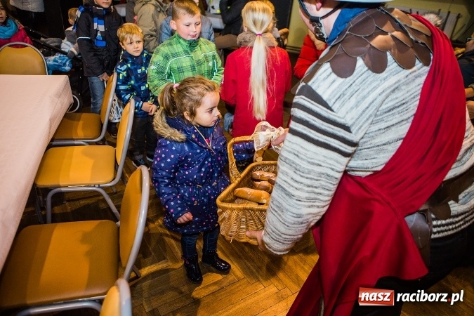 Zdjęcie w galerii na portalu naszraciborz.pl: Św. Marcin zawitał do Krzanowic wiadomości z regionu