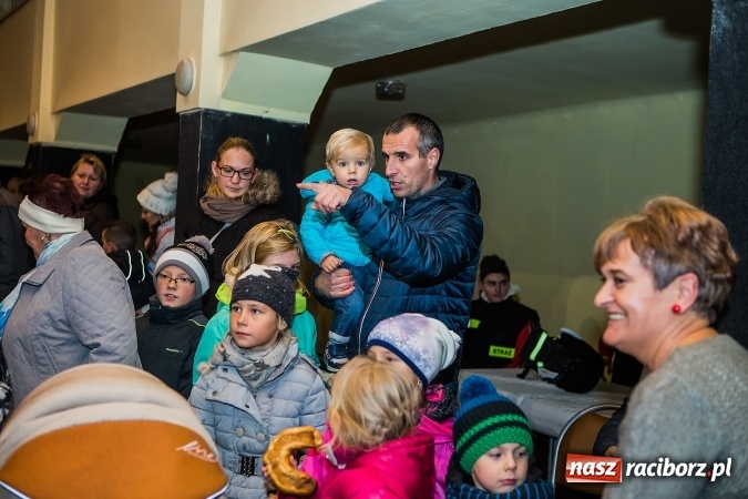 Zdjęcie w galerii na portalu naszraciborz.pl: Św. Marcin zawitał do Krzanowic wiadomości z regionu