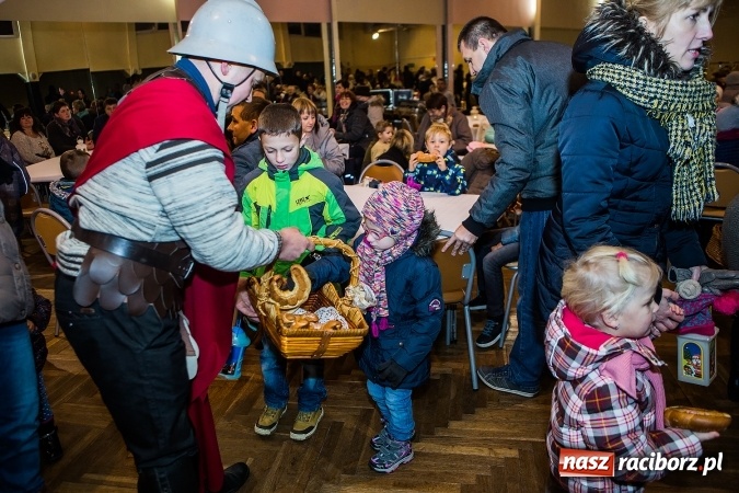 Zdjęcie w galerii na portalu naszraciborz.pl: Św. Marcin zawitał do Krzanowic wiadomości z regionu