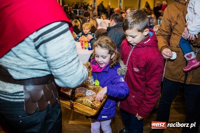 Zdjęcie w galerii na portalu naszraciborz.pl: Św. Marcin zawitał do Krzanowic wiadomości z regionu