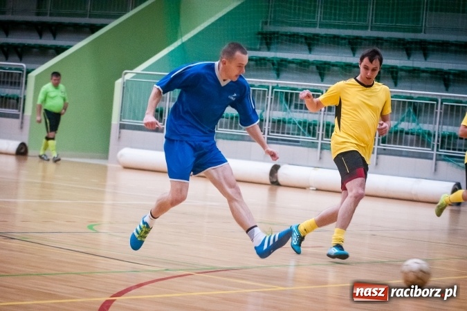 Zdjęcie w galerii na portalu naszraciborz.pl: Niedziela z HLPN. Emocji na parkiecie nie brakowało wiadomości z regionu