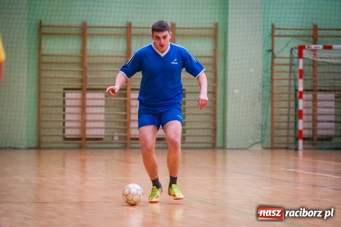 Zdjęcie w galerii na portalu naszraciborz.pl: Niedziela z HLPN. Emocji na parkiecie nie brakowało wiadomości z regionu