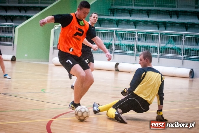 Zdjęcie w galerii na portalu naszraciborz.pl: Niedziela z HLPN. Emocji na parkiecie nie brakowało wiadomości z regionu
