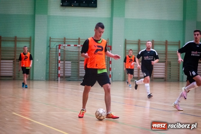 Zdjęcie w galerii na portalu naszraciborz.pl: Niedziela z HLPN. Emocji na parkiecie nie brakowało wiadomości z regionu