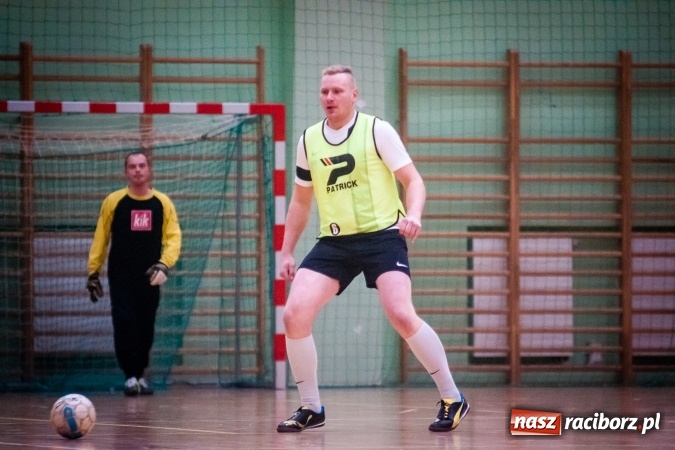 Zdjęcie w galerii na portalu naszraciborz.pl: Niedziela z HLPN. Emocji na parkiecie nie brakowało wiadomości z regionu