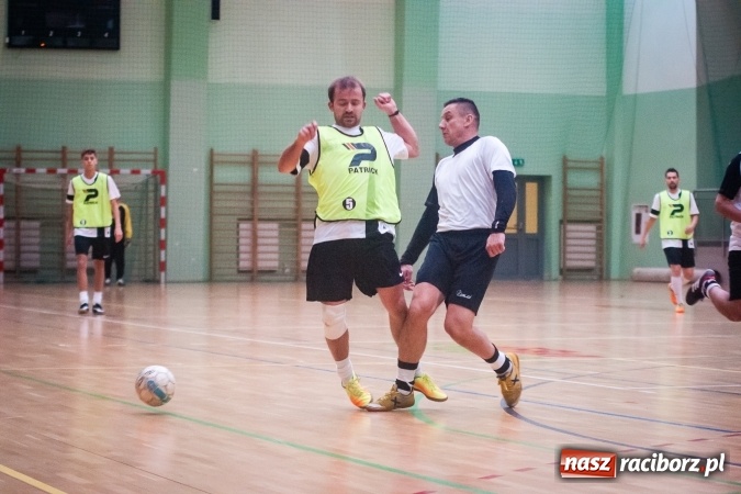 Zdjęcie w galerii na portalu naszraciborz.pl: Niedziela z HLPN. Emocji na parkiecie nie brakowało wiadomości z regionu