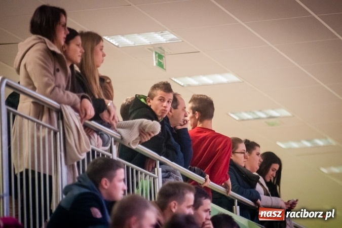 Zdjęcie w galerii na portalu naszraciborz.pl: Niedziela z HLPN. Emocji na parkiecie nie brakowało wiadomości z regionu