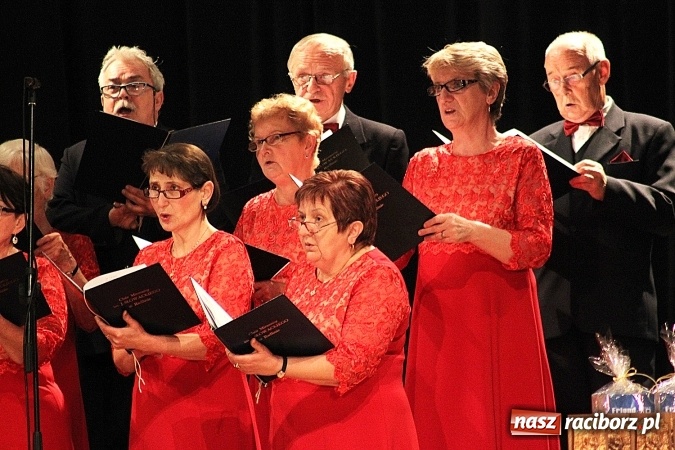 Zdjęcie w galerii na portalu naszraciborz.pl: Niedziela przy dźwiękach pieśni ch&oacute;ralnych do sł&oacute;w Josepha von Eichendorffa w Raciborskim Centrum Kultury wiadomości z regionu