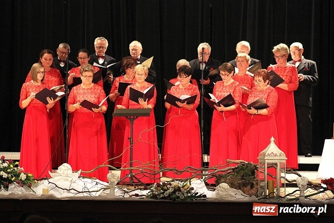 Zdjęcie w galerii na portalu naszraciborz.pl: Niedziela przy dźwiękach pieśni ch&oacute;ralnych do sł&oacute;w Josepha von Eichendorffa w Raciborskim Centrum Kultury wiadomości z regionu