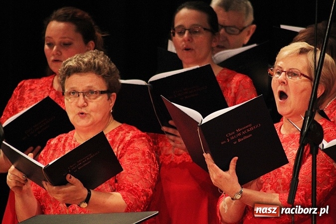 Zdjęcie w galerii na portalu naszraciborz.pl: Niedziela przy dźwiękach pieśni ch&oacute;ralnych do sł&oacute;w Josepha von Eichendorffa w Raciborskim Centrum Kultury wiadomości z regionu