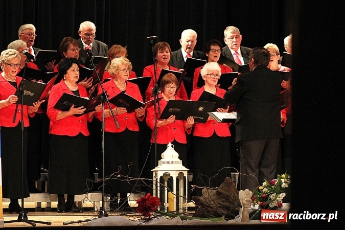 Zdjęcie w galerii na portalu naszraciborz.pl: Niedziela przy dźwiękach pieśni ch&oacute;ralnych do sł&oacute;w Josepha von Eichendorffa w Raciborskim Centrum Kultury wiadomości z regionu