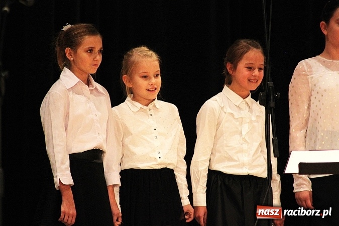 Zdjęcie w galerii na portalu naszraciborz.pl: Niedziela przy dźwiękach pieśni ch&oacute;ralnych do sł&oacute;w Josepha von Eichendorffa w Raciborskim Centrum Kultury wiadomości z regionu