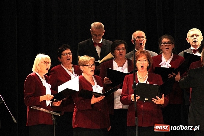 Zdjęcie w galerii na portalu naszraciborz.pl: Niedziela przy dźwiękach pieśni ch&oacute;ralnych do sł&oacute;w Josepha von Eichendorffa w Raciborskim Centrum Kultury wiadomości z regionu