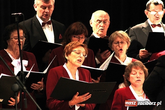 Zdjęcie w galerii na portalu naszraciborz.pl: Niedziela przy dźwiękach pieśni ch&oacute;ralnych do sł&oacute;w Josepha von Eichendorffa w Raciborskim Centrum Kultury wiadomości z regionu
