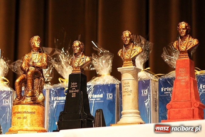 Zdjęcie w galerii na portalu naszraciborz.pl: Niedziela przy dźwiękach pieśni ch&oacute;ralnych do sł&oacute;w Josepha von Eichendorffa w Raciborskim Centrum Kultury wiadomości z regionu