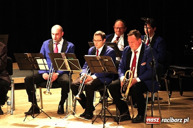 Zdjęcie w galerii na portalu naszraciborz.pl: Niedziela przy dźwiękach pieśni ch&oacute;ralnych do sł&oacute;w Josepha von Eichendorffa w Raciborskim Centrum Kultury wiadomości z regionu