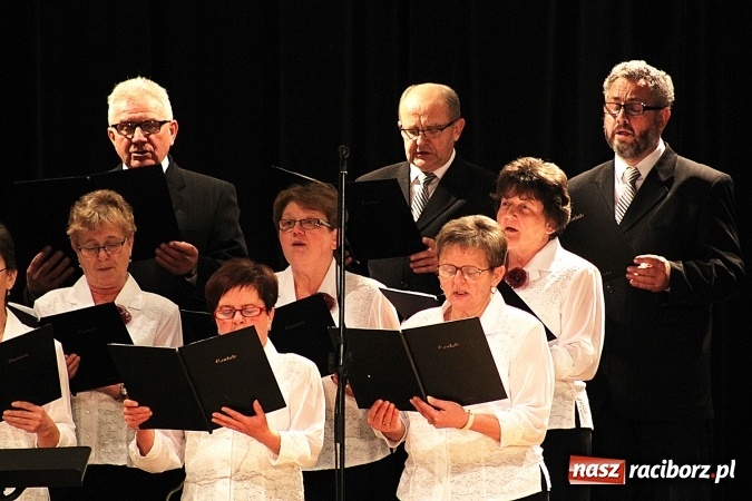 Zdjęcie w galerii na portalu naszraciborz.pl: Niedziela przy dźwiękach pieśni ch&oacute;ralnych do sł&oacute;w Josepha von Eichendorffa w Raciborskim Centrum Kultury wiadomości z regionu