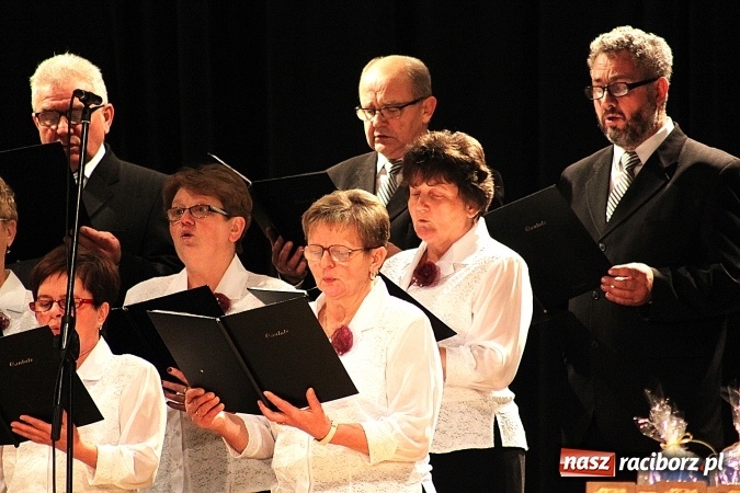 Zdjęcie w galerii na portalu naszraciborz.pl: Niedziela przy dźwiękach pieśni ch&oacute;ralnych do sł&oacute;w Josepha von Eichendorffa w Raciborskim Centrum Kultury wiadomości z regionu