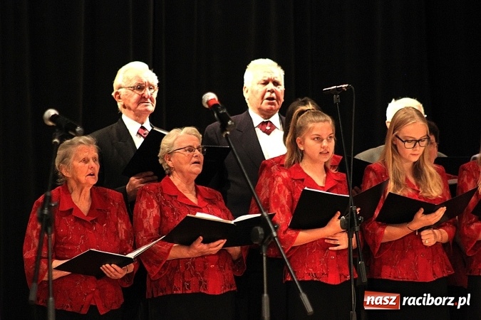 Zdjęcie w galerii na portalu naszraciborz.pl: Niedziela przy dźwiękach pieśni ch&oacute;ralnych do sł&oacute;w Josepha von Eichendorffa w Raciborskim Centrum Kultury wiadomości z regionu