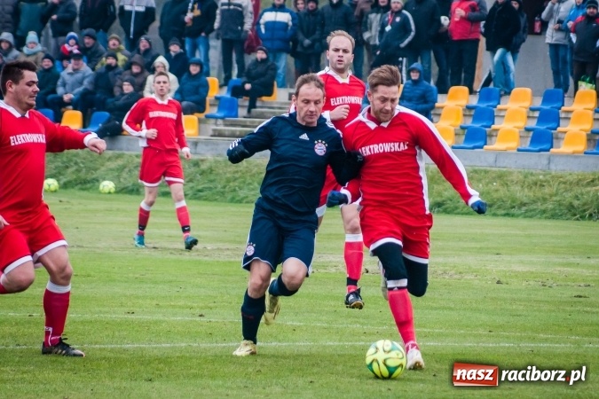 Zdjęcie w galerii na portalu naszraciborz.pl: A klasa: Mecz na szczycie dla Raszczyc wiadomości z regionu