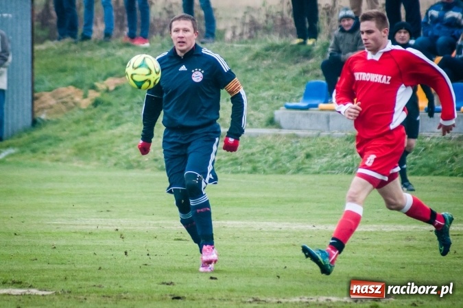 Zdjęcie w galerii na portalu naszraciborz.pl: A klasa: Mecz na szczycie dla Raszczyc wiadomości z regionu