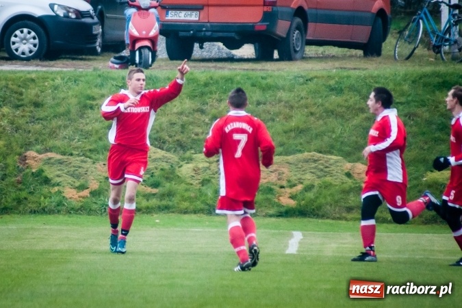 Zdjęcie w galerii na portalu naszraciborz.pl: A klasa: Mecz na szczycie dla Raszczyc wiadomości z regionu