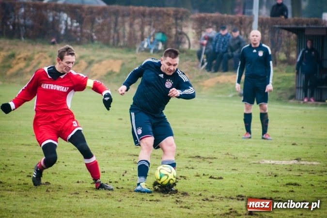 Zdjęcie w galerii na portalu naszraciborz.pl: A klasa: Mecz na szczycie dla Raszczyc wiadomości z regionu