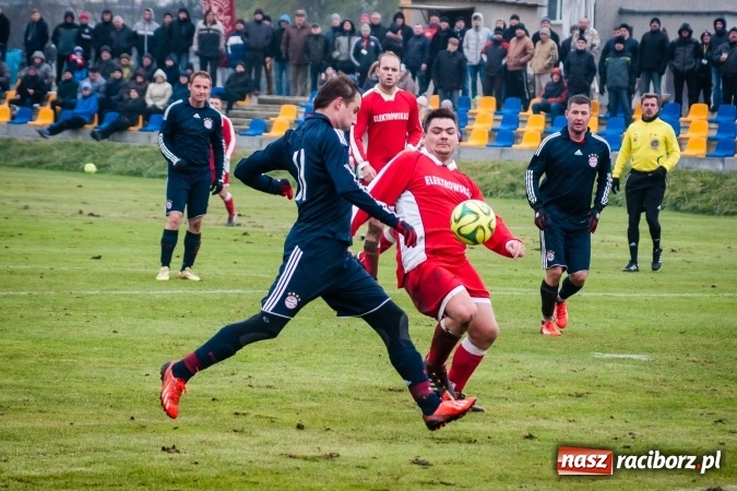 Zdjęcie w galerii na portalu naszraciborz.pl: A klasa: Mecz na szczycie dla Raszczyc wiadomości z regionu