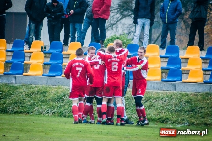 Zdjęcie w galerii na portalu naszraciborz.pl: A klasa: Mecz na szczycie dla Raszczyc wiadomości z regionu