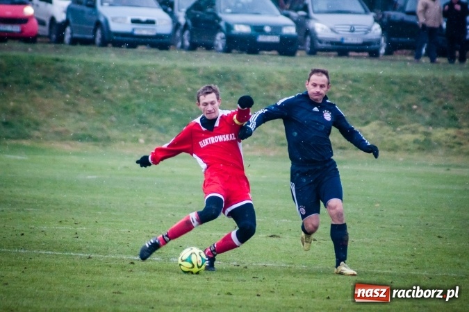 Zdjęcie w galerii na portalu naszraciborz.pl: A klasa: Mecz na szczycie dla Raszczyc wiadomości z regionu