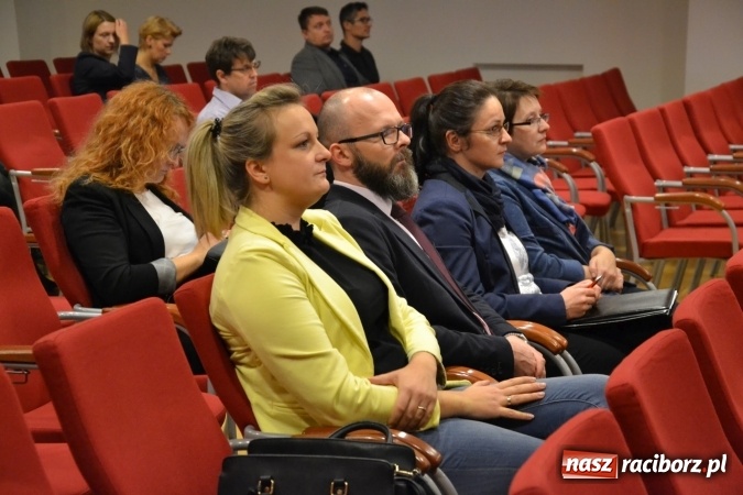 Zdjęcie w galerii na portalu naszraciborz.pl: Światowy Tydzień Przedsiębiorczości ruszył na Zamku Piastowskim  wiadomości z regionu