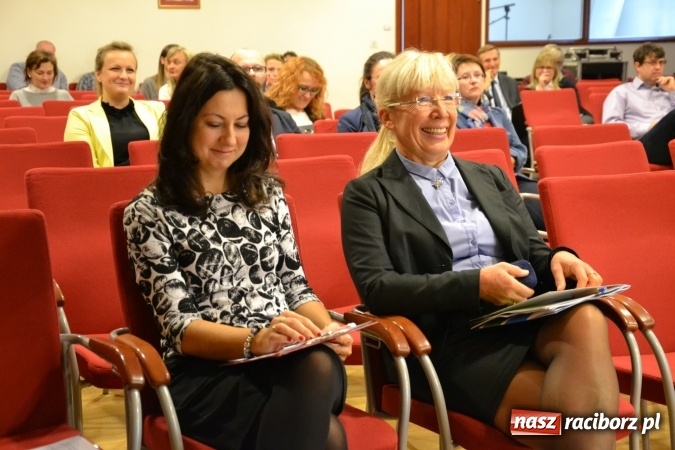 Zdjęcie w galerii na portalu naszraciborz.pl: Światowy Tydzień Przedsiębiorczości ruszył na Zamku Piastowskim  wiadomości z regionu