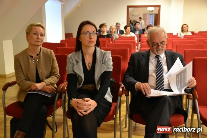 Zdjęcie w galerii na portalu naszraciborz.pl: Światowy Tydzień Przedsiębiorczości ruszył na Zamku Piastowskim  wiadomości z regionu