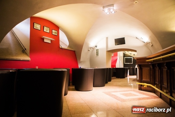 Zdjęcie w galerii na portalu naszraciborz.pl: Pub Zamkowy – niebanalny wieczór w klimatycznym wnętrzu wiadomości z regionu