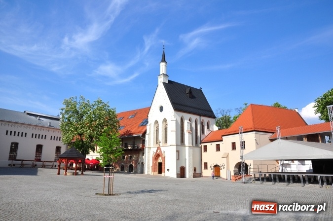 Zdjęcie w galerii na portalu naszraciborz.pl: Pub Zamkowy – niebanalny wieczór w klimatycznym wnętrzu wiadomości z regionu
