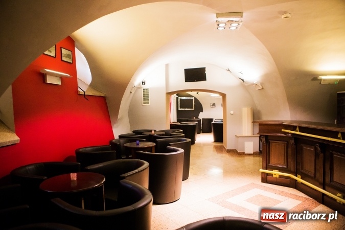 Zdjęcie w galerii na portalu naszraciborz.pl: Pub Zamkowy – niebanalny wieczór w klimatycznym wnętrzu wiadomości z regionu