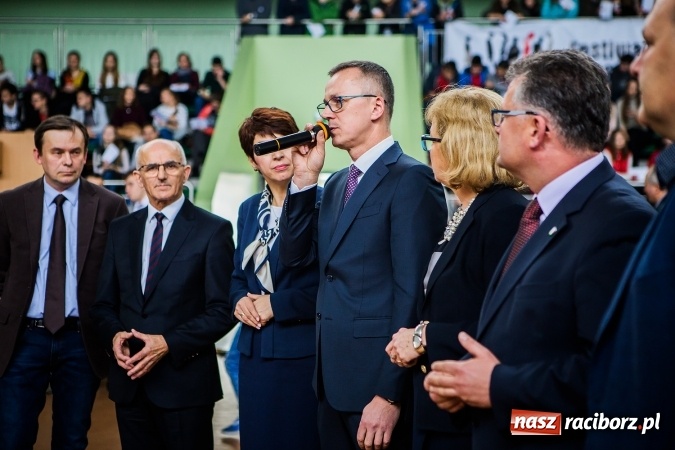 Zdjęcie w galerii na portalu naszraciborz.pl: Śląska Kurator Oświaty w Raciborzu - Urszula Bauer odwiedziła Festiwal Perspektyw wiadomości z regionu