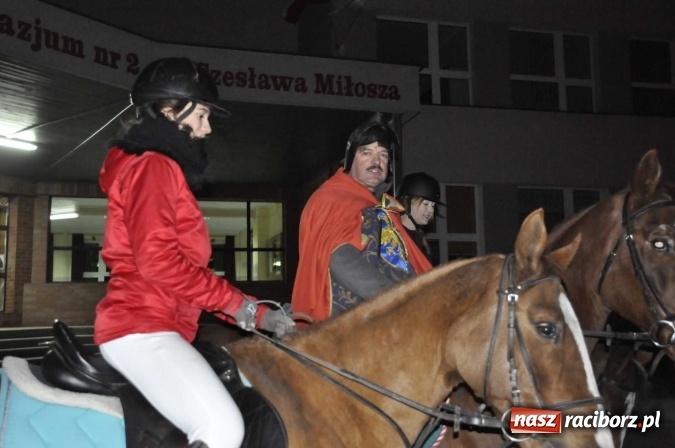 Zdjęcie w galerii na portalu naszraciborz.pl: Od świętego Jana do szkoły, czyli pochód św. Marcina na Ostrogu  wiadomości z regionu