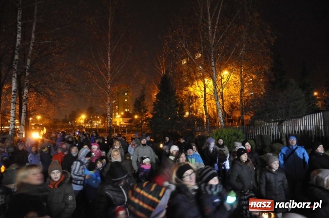 Zdjęcie w galerii na portalu naszraciborz.pl: Od świętego Jana do szkoły, czyli pochód św. Marcina na Ostrogu  wiadomości z regionu