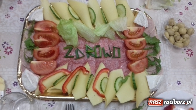 Zdjęcie w galerii na portalu naszraciborz.pl: Europejski Dzień Zdrowego Jedzenia i Gotowania w Młodzieżowym Ośrodku Wychowawczym w Rudach  wiadomości z regionu