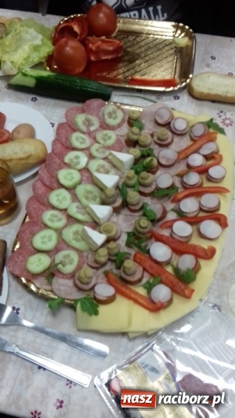 Zdjęcie w galerii na portalu naszraciborz.pl: Europejski Dzień Zdrowego Jedzenia i Gotowania w Młodzieżowym Ośrodku Wychowawczym w Rudach  wiadomości z regionu