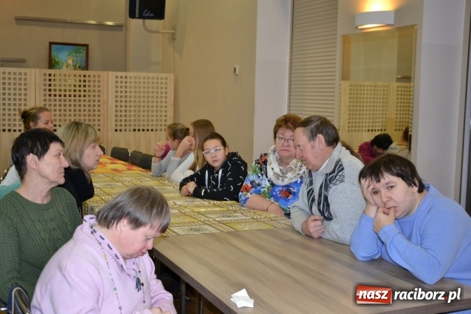 Zdjęcie w galerii na portalu naszraciborz.pl: Święto pieczonego ciasteczka – spotkanie integracyjne dzieci dzieciom wiadomości z regionu